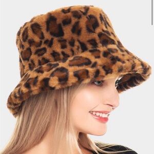 Leopard Print Faux Fur Bucket Hat